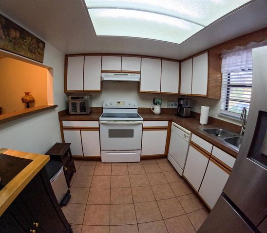 400 18th Street D, Vero Beach, FL 32960