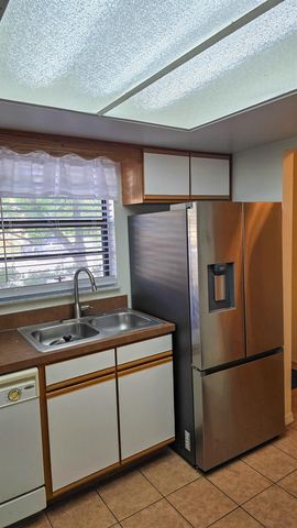 400 18th Street D, Vero Beach, FL 32960
