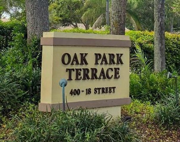 400 18th Street D, Vero Beach, FL 32960