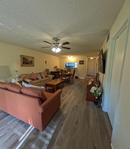 400 18th Street D, Vero Beach, FL 32960