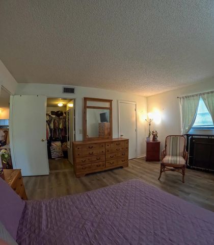400 18th Street D, Vero Beach, FL 32960