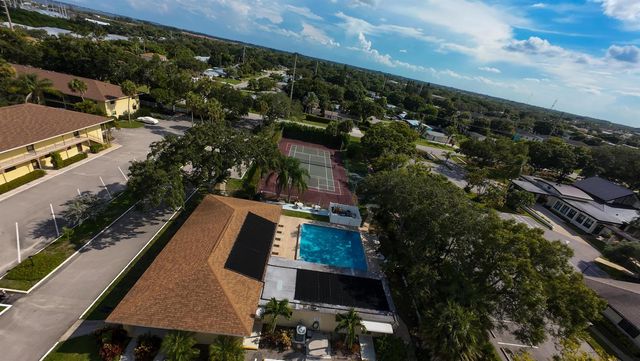 400 18th Street D, Vero Beach, FL 32960
