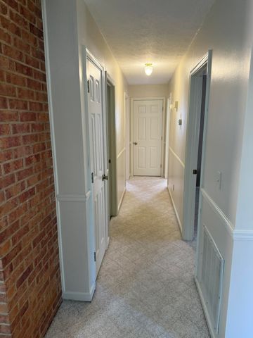 200 Sherry May ST, Covington, VA 24426