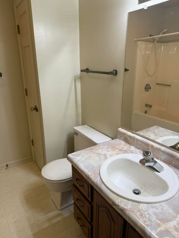 200 Sherry May ST, Covington, VA 24426