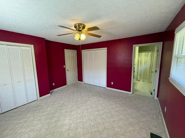 200 Sherry May ST, Covington, VA 24426