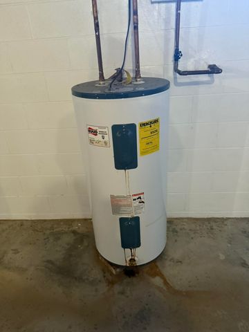 200 Sherry May ST, Covington, VA 24426