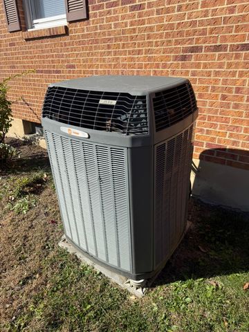 200 Sherry May ST, Covington, VA 24426