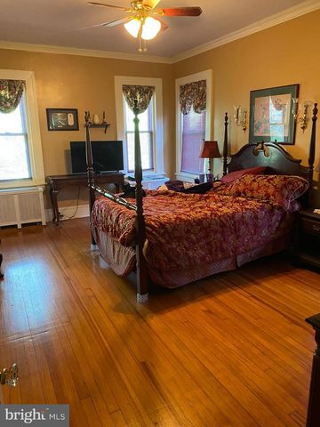 1367 PERKIOMEN AVE, Reading, PA 19602