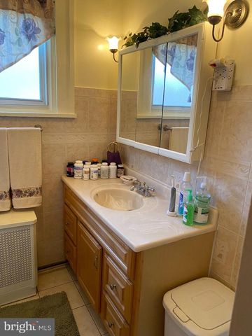 1367 PERKIOMEN AVE, Reading, PA 19602