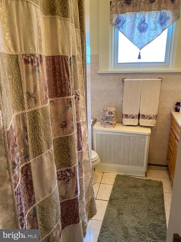 1367 PERKIOMEN AVE, Reading, PA 19602