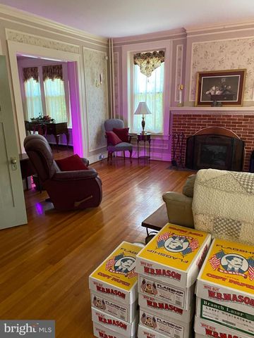 1367 PERKIOMEN AVE, Reading, PA 19602