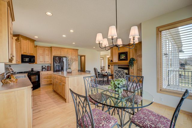 10540 Pinnacle Way, Woodbury, MN 55129