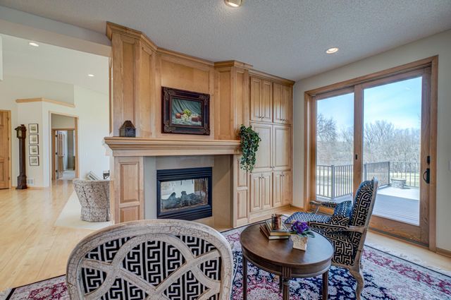 10540 Pinnacle Way, Woodbury, MN 55129