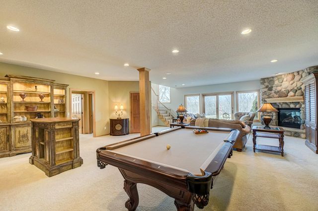 10540 Pinnacle Way, Woodbury, MN 55129