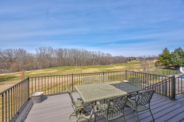 10540 Pinnacle Way, Woodbury, MN 55129