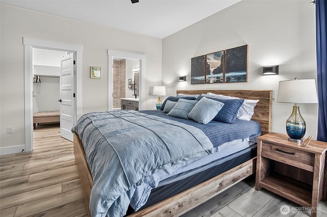 793 Island Circle SE, Ocean Shores, WA 98569