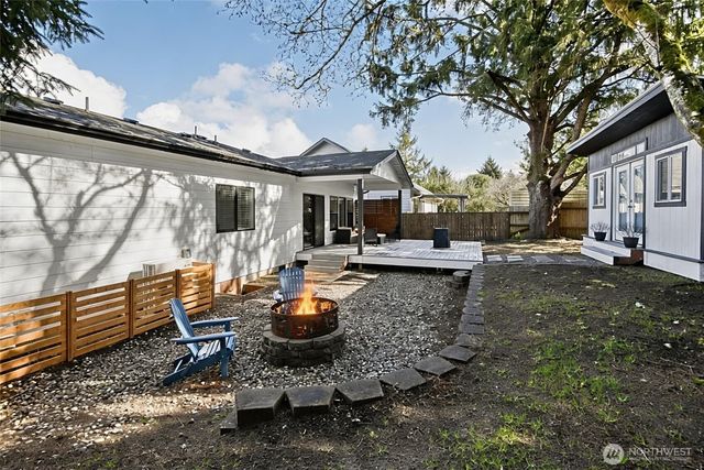 793 Island Circle SE, Ocean Shores, WA 98569