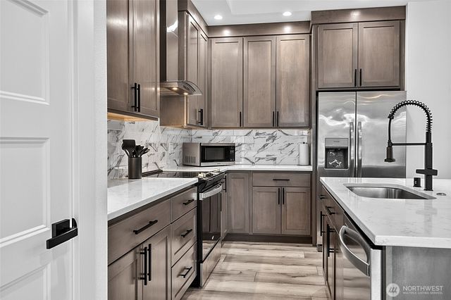 793 Island Circle SE, Ocean Shores, WA 98569