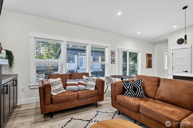 793 Island Circle SE, Ocean Shores, WA 98569