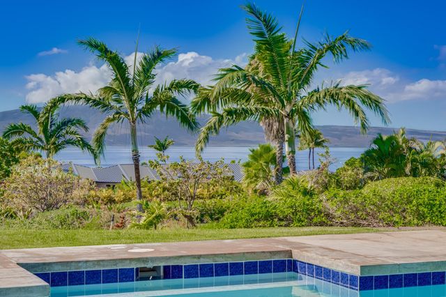 837 Anapuni Loop, Lahaina, HI 96761