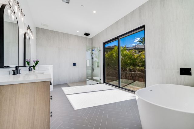 837 Anapuni Loop, Lahaina, HI 96761