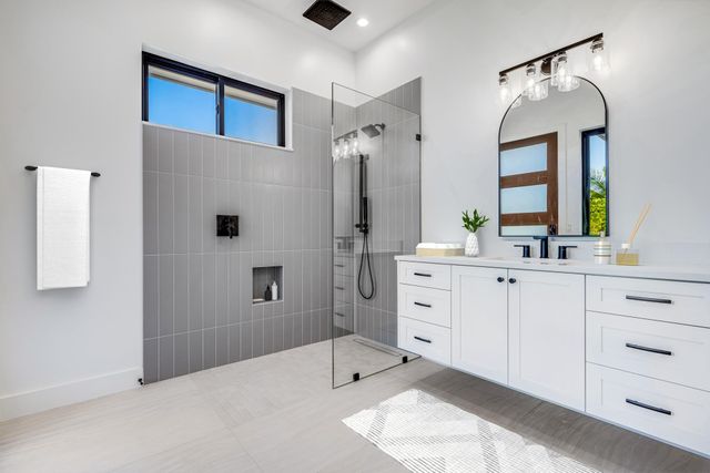 837 Anapuni Loop, Lahaina, HI 96761