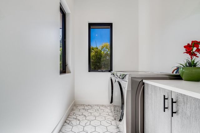 837 Anapuni Loop, Lahaina, HI 96761