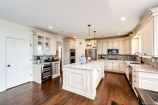 907 Greenridge Lane, Castle Pines, CO 80108