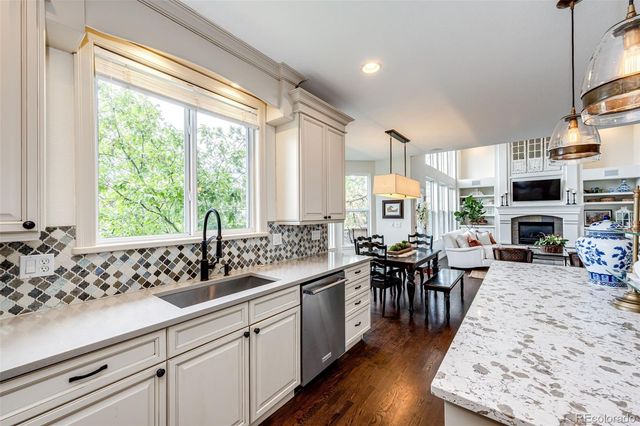 907 Greenridge Lane, Castle Pines, CO 80108