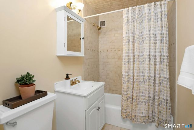 44 Strawberry Hill Avenue 7D, Stamford, CT 06902