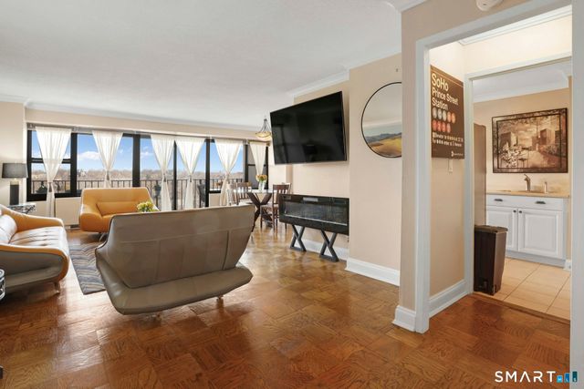 44 Strawberry Hill Avenue 7D, Stamford, CT 06902