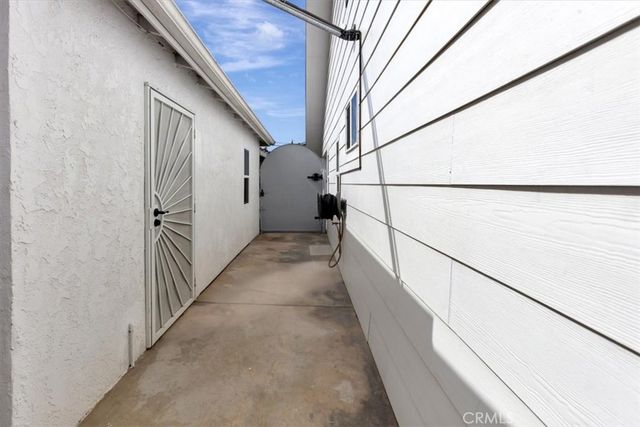 8532 Washington, Midway City, CA 92655
