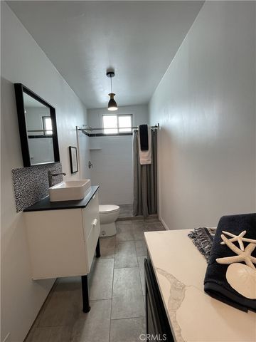 8532 Washington, Midway City, CA 92655