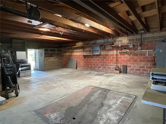 8532 Washington, Midway City, CA 92655