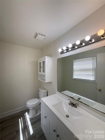 7124 Starvalley Drive, Charlotte, NC 28210