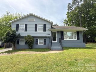 7124 Starvalley Drive, Charlotte, NC 28210