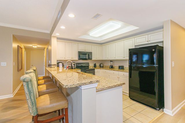 9994 Beach Club Dr Apt 805, Myrtle Beach, SC 29572