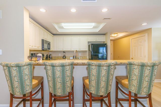 9994 Beach Club Dr Apt 805, Myrtle Beach, SC 29572