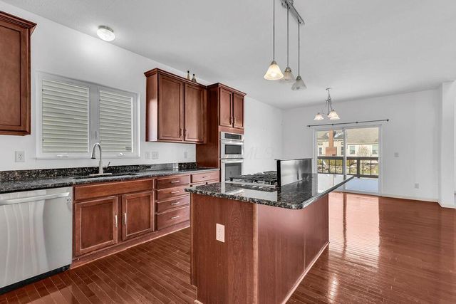 6146 Ravenhill Road, Hilliard, OH 43026