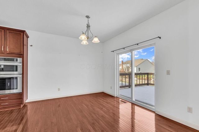 6146 Ravenhill Road, Hilliard, OH 43026