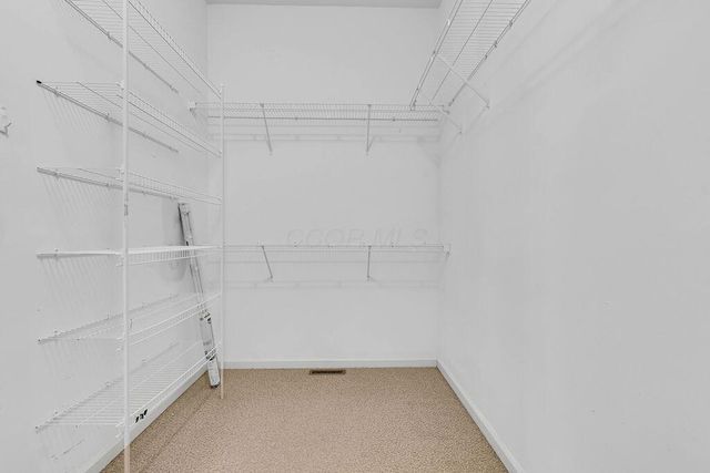 6146 Ravenhill Road, Hilliard, OH 43026