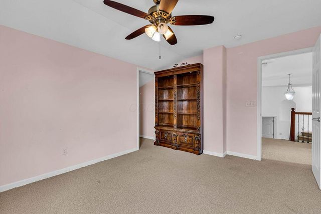 6146 Ravenhill Road, Hilliard, OH 43026