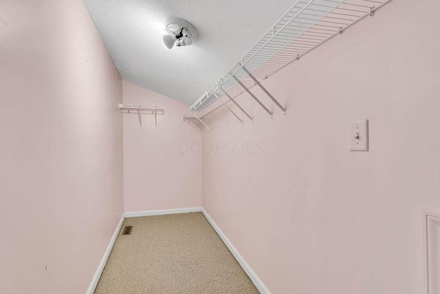 6146 Ravenhill Road, Hilliard, OH 43026