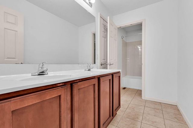 6146 Ravenhill Road, Hilliard, OH 43026