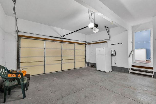 6146 Ravenhill Road, Hilliard, OH 43026