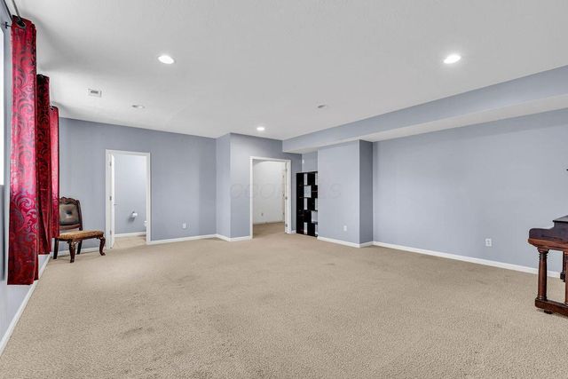 6146 Ravenhill Road, Hilliard, OH 43026