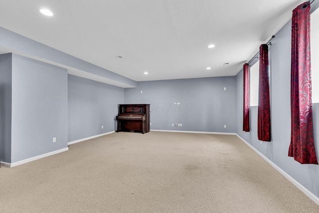 6146 Ravenhill Road, Hilliard, OH 43026