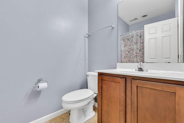 6146 Ravenhill Road, Hilliard, OH 43026