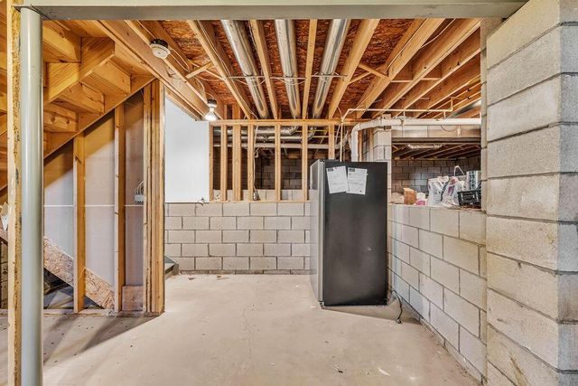 6146 Ravenhill Road, Hilliard, OH 43026