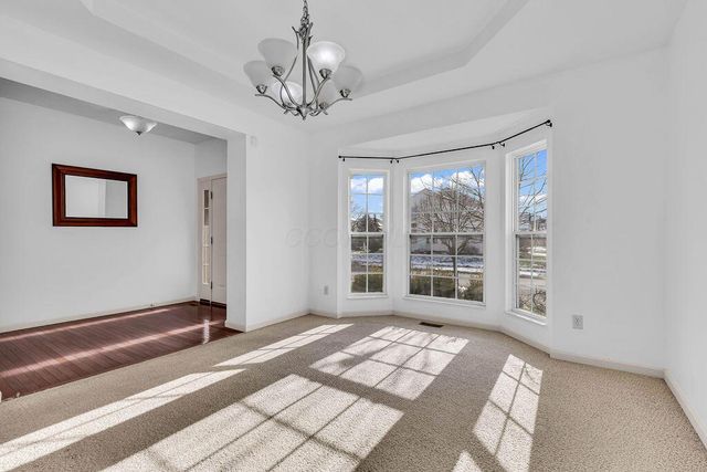 6146 Ravenhill Road, Hilliard, OH 43026